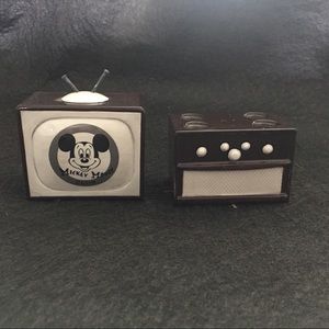 Mickey Mouse TV salt and pepper shaker